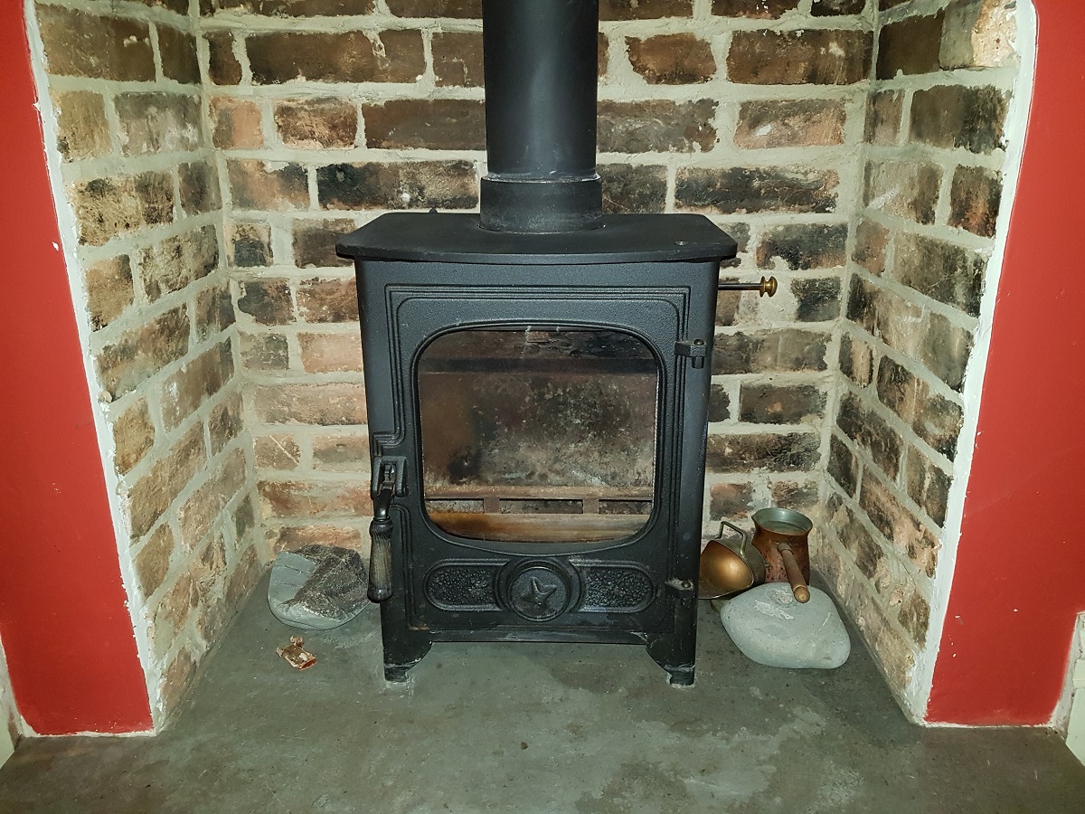 Wood burning stove